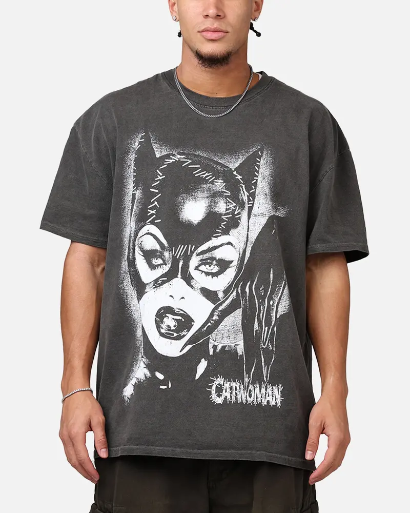 73Studio X Dc Batman Catwoman Heavyweight T-Shirt Black Wash 1