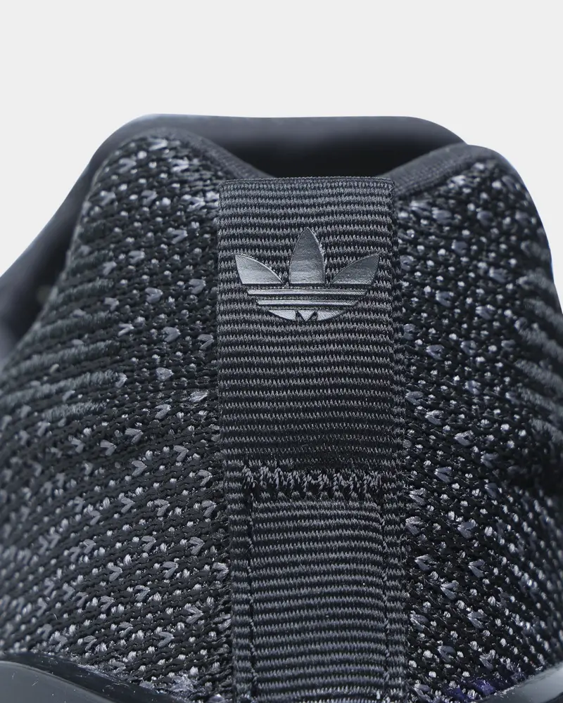 Adidas Swift Run 22 Core Black / Core Black / Grey Five 8