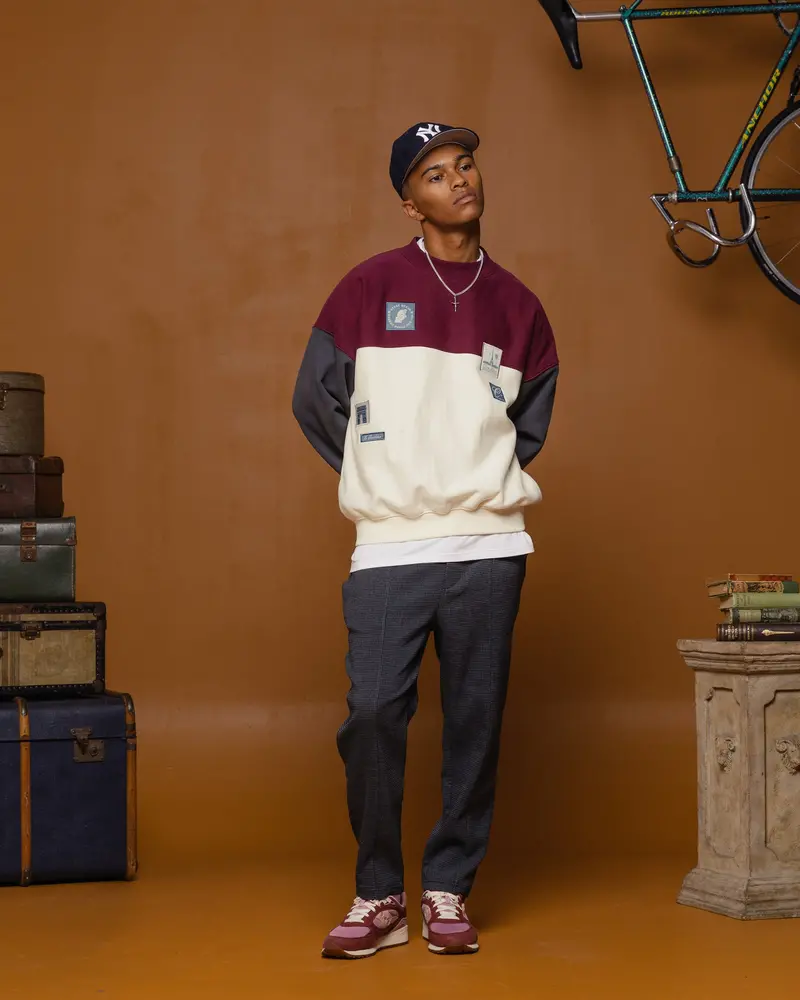 Carre Avant Oversized Panel Crewneck Maroon 1