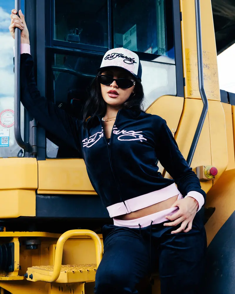 Ed Hardy Women's Cropped Hoodie Black/Pink 1