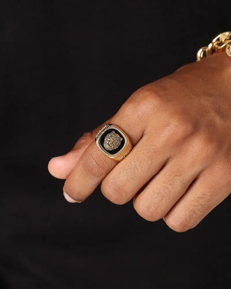 Guess Mainline Lion King Ring Gold 1