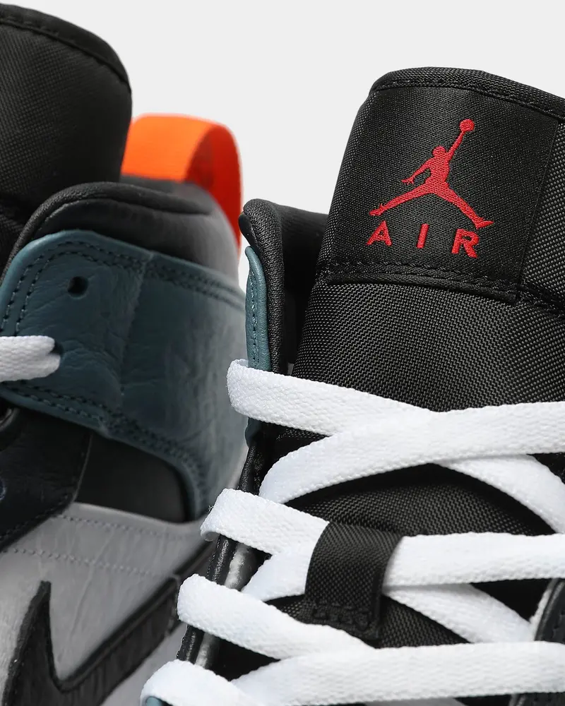 Jordan Air Jordan 1 Mid Se Fearless White/Black/Teal 6