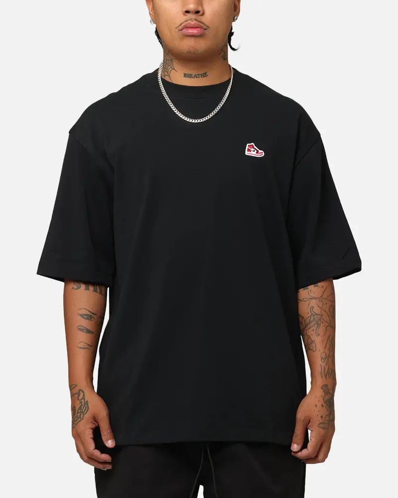 Jordan Brand Sneaker Patch Crewneck T-Shirt Black/Varsity Red 1