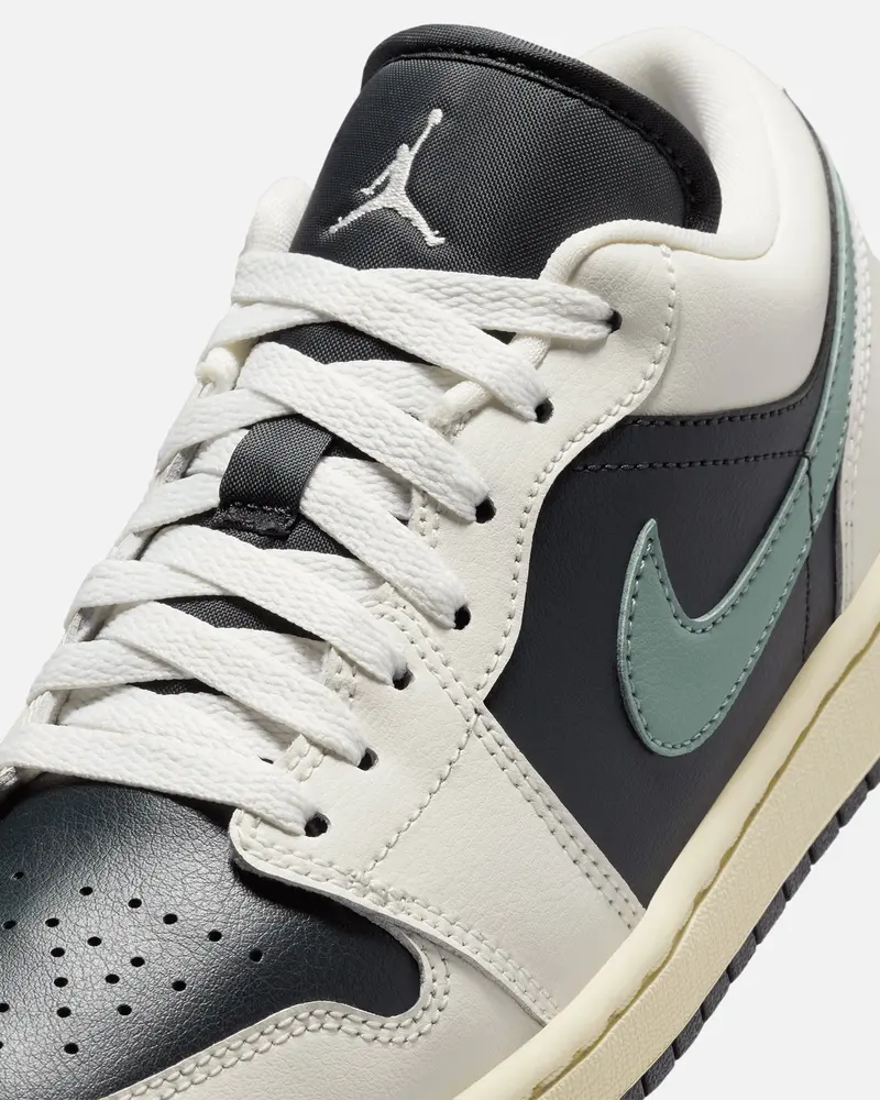 Jordan Women's Air Jordan 1 Low Anthracite/Jade 6