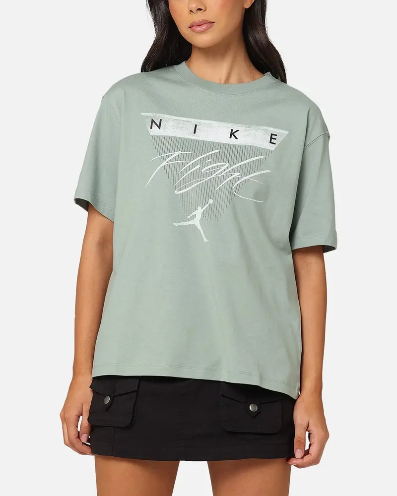 Jordan Women's Flight Heritage Graphic T-Shirt Barely Green/Jade Smoke 1
