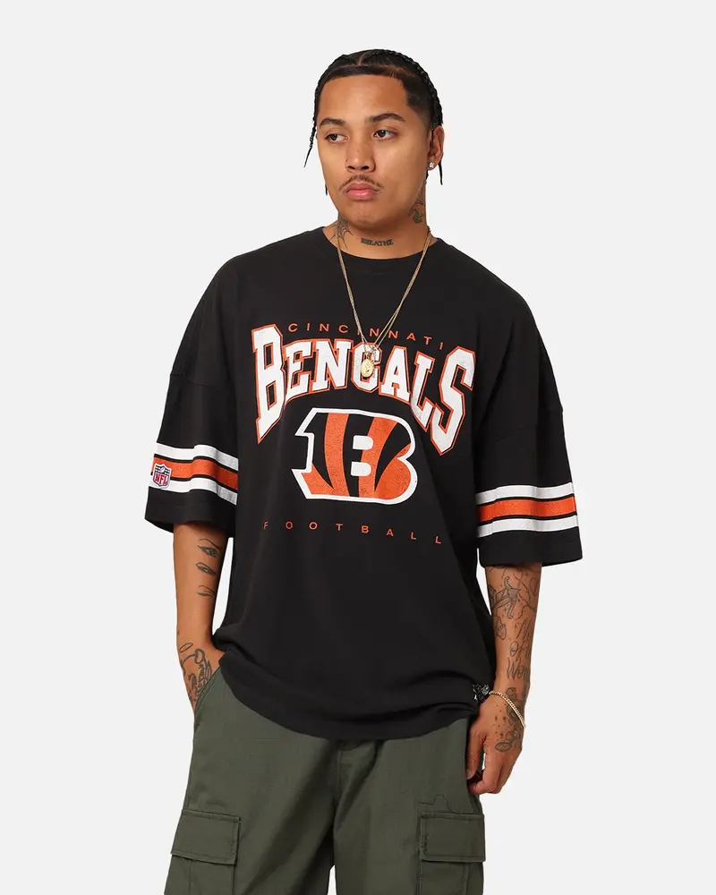 Majestic Athletic Cincinnati Bengals Vintage Sport Striped Sleeve T-Shirt Faded Black 1