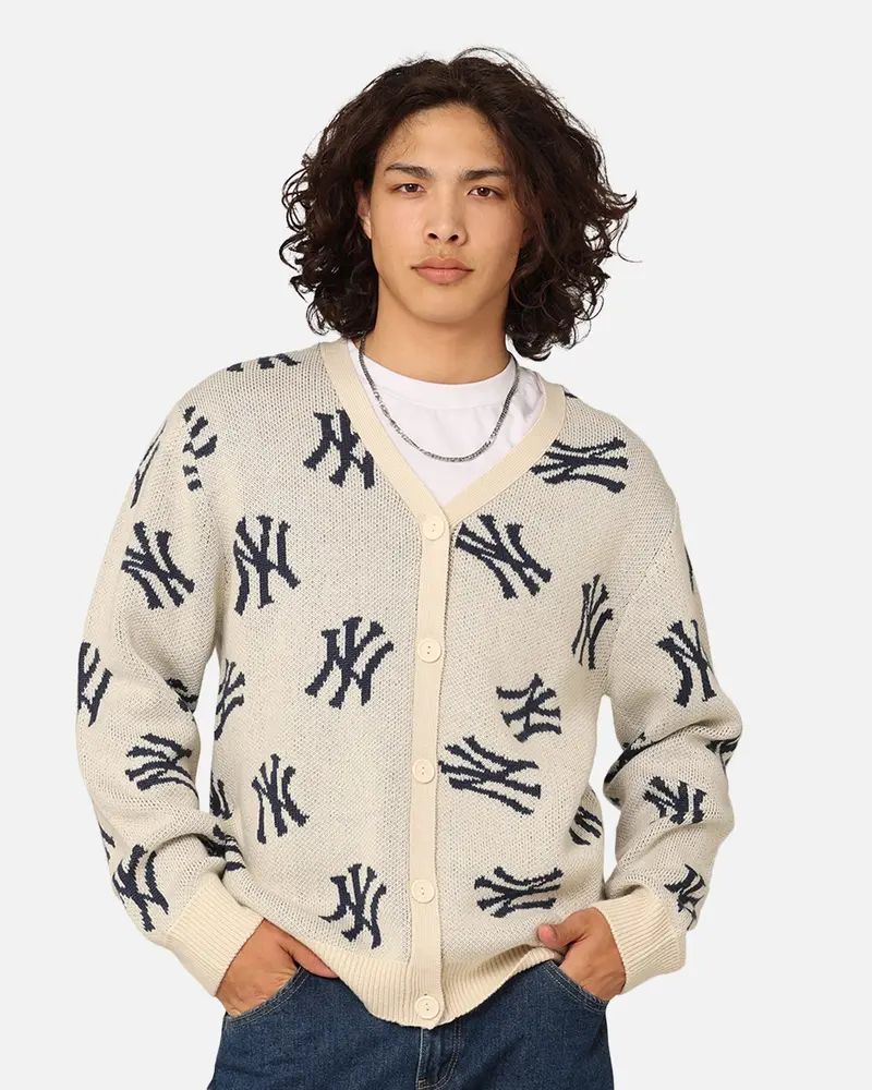Majestic Athletic New York Yankees Shaggy Knit Varsity Cardigan Whitecap Grey 1