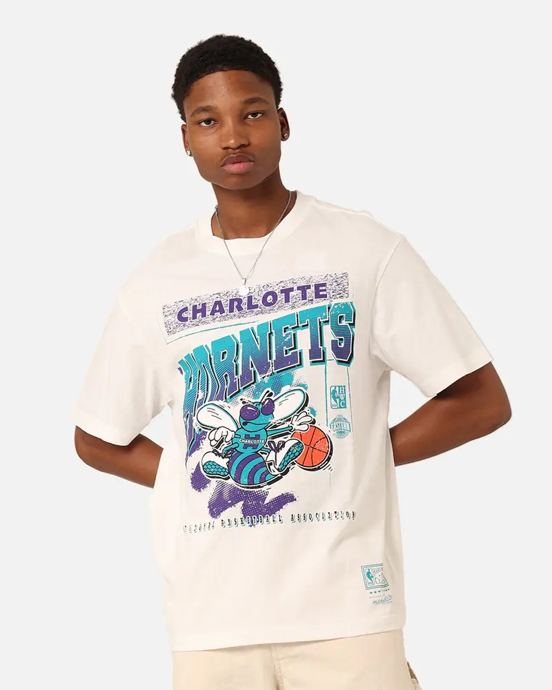 Mitchell & Ness Charlotte Hornets Brush Off 2.0 T-Shirt Vintage White 1