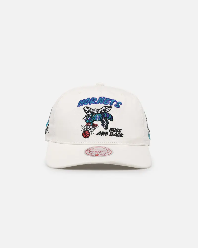Mitchell & Ness Charlotte Hornets Bug Backer Deadstock Snapback White 1