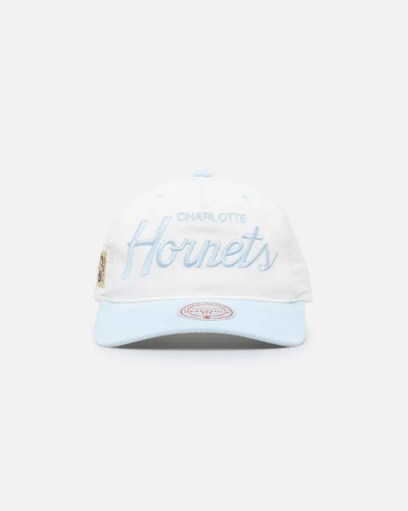 Mitchell & Ness Charlotte Hornets Pastel Corduroy Snapback White Cream/Light Blue 1