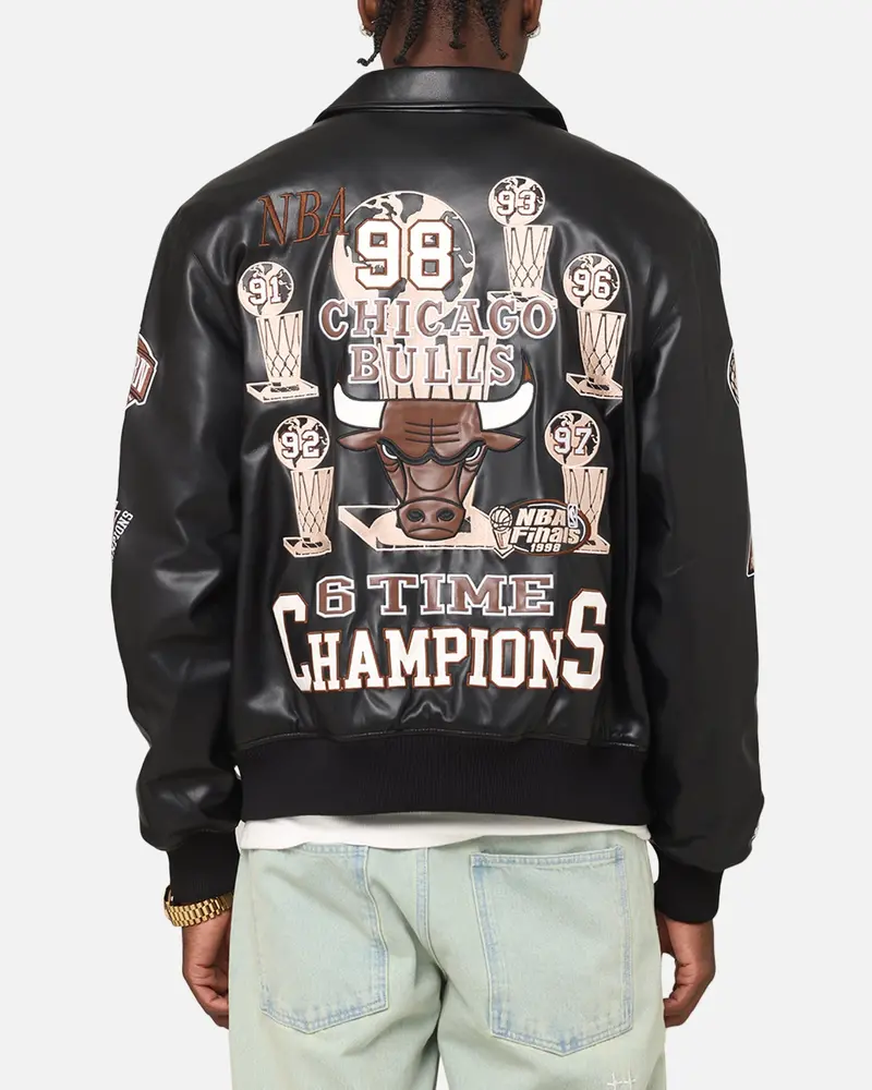 Mitchell & Ness Chicago Bulls 6 Time Jacket Black 1