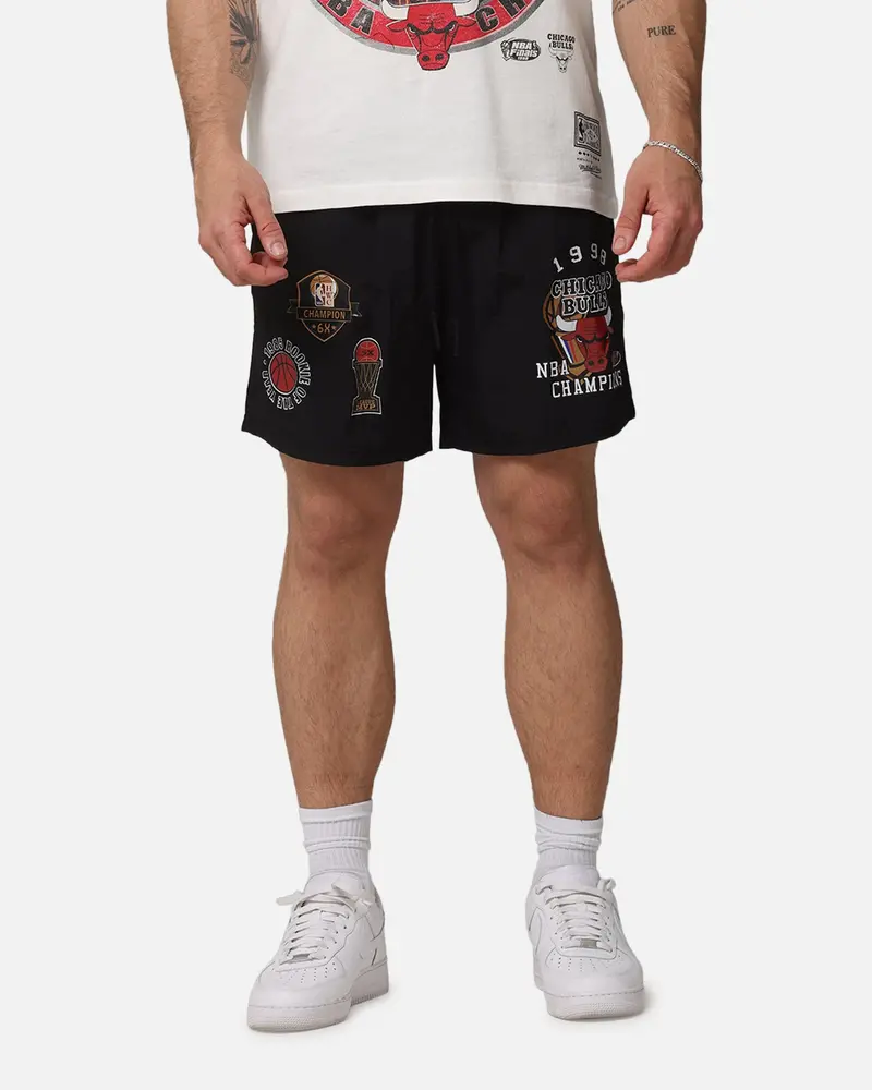 Mitchell & Ness Chicago Bulls Champs Nylon Shorts Black 1