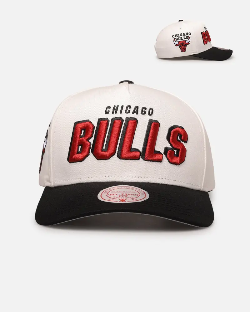 Mitchell & Ness Chicago Bulls 'Draft Day' Pro Pinch Snapback White/Black 1