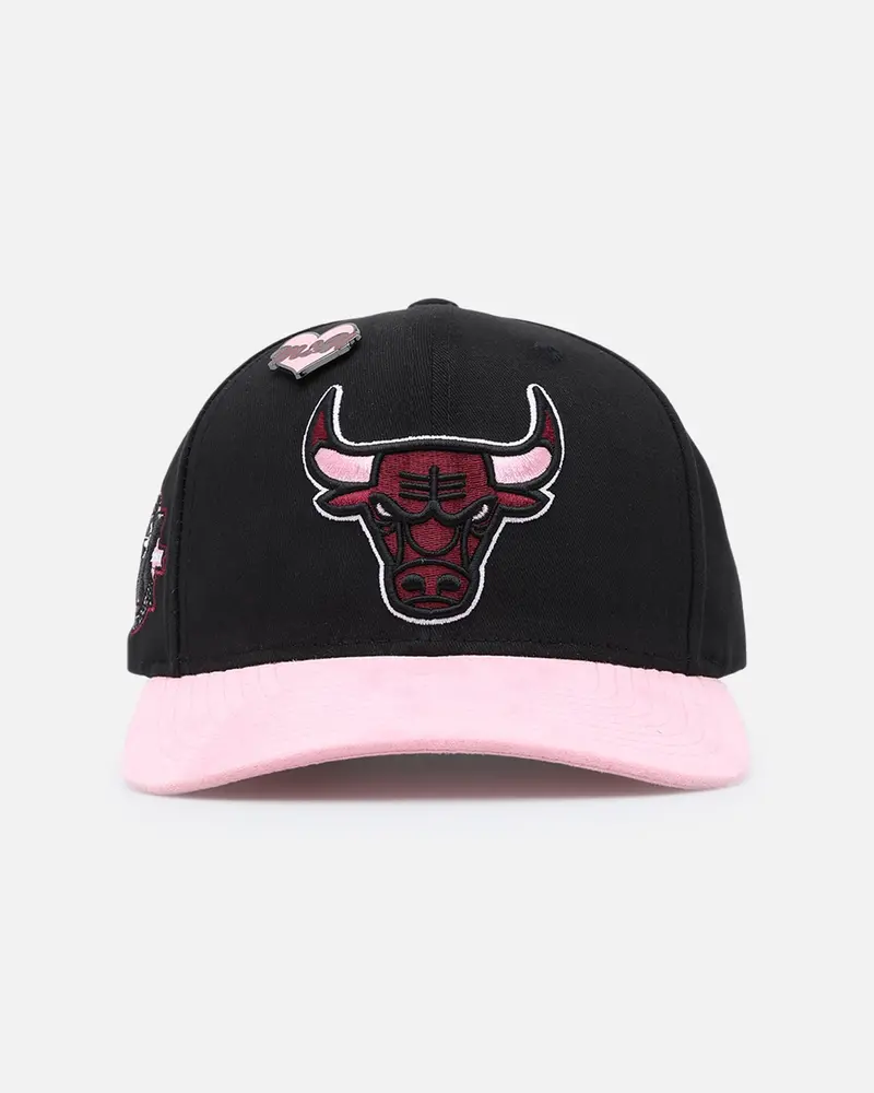 Mitchell & Ness Chicago Bulls 'Love & Devotion' Snapback Black/Pink 1