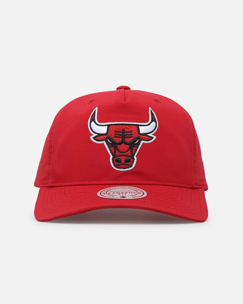 Mitchell & Ness Chicago Bulls Retro Matte Nylon Origins Snapback Red 1