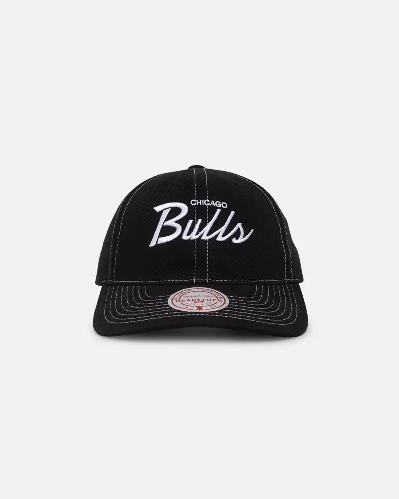 Mitchell & Ness Chicago Bulls Script Origin Snapback Black 1