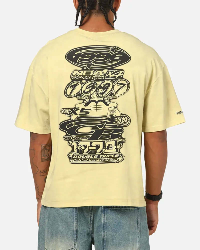 Mitchell & Ness Chicago Bulls Worldwide T-Shirt Chartruese 1