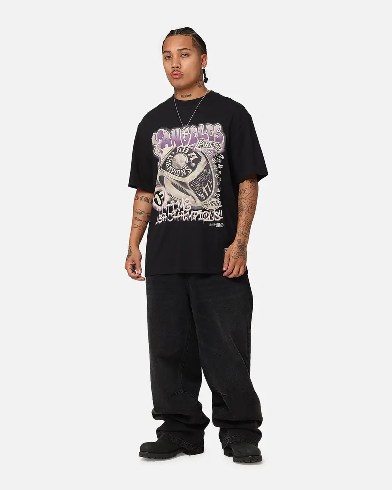 Mitchell & Ness Los Angeles Lakers Champs Graffiti T-Shirt Faded Black 2