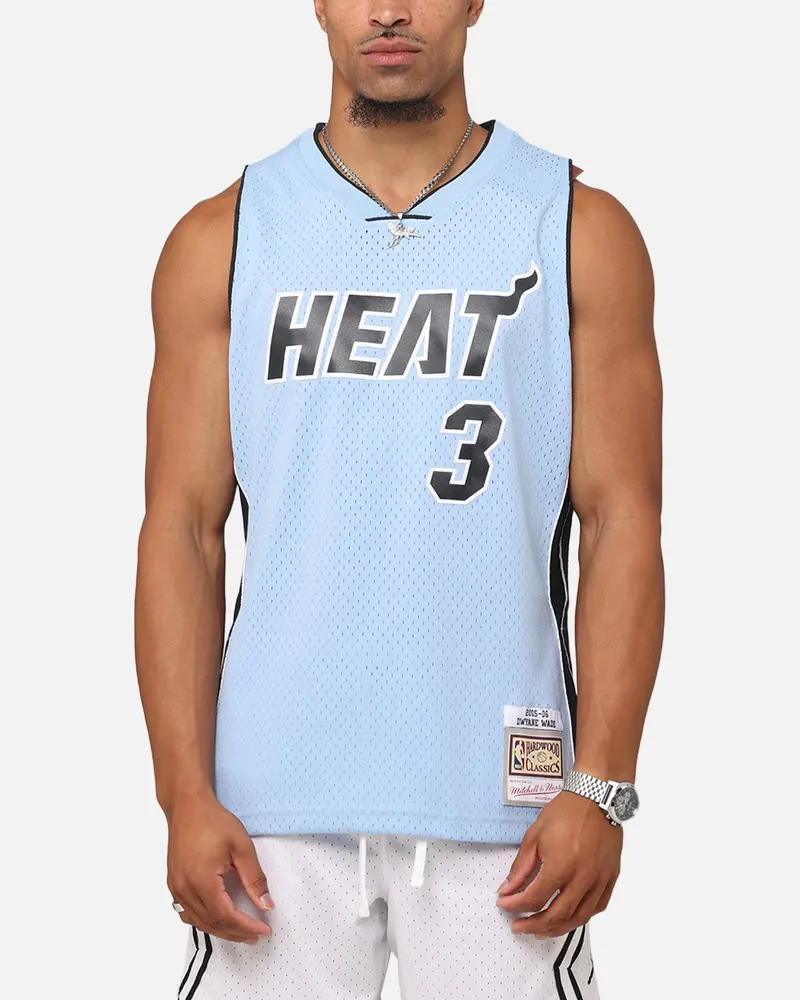 Mitchell & Ness Miami Heat Dwyane Wade 'Vapor Blue' Jersey Light Blue 1