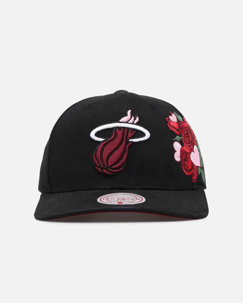 Mitchell & Ness Miami Heat 'Love & Devotion' Pro Crown Snapback Black 1