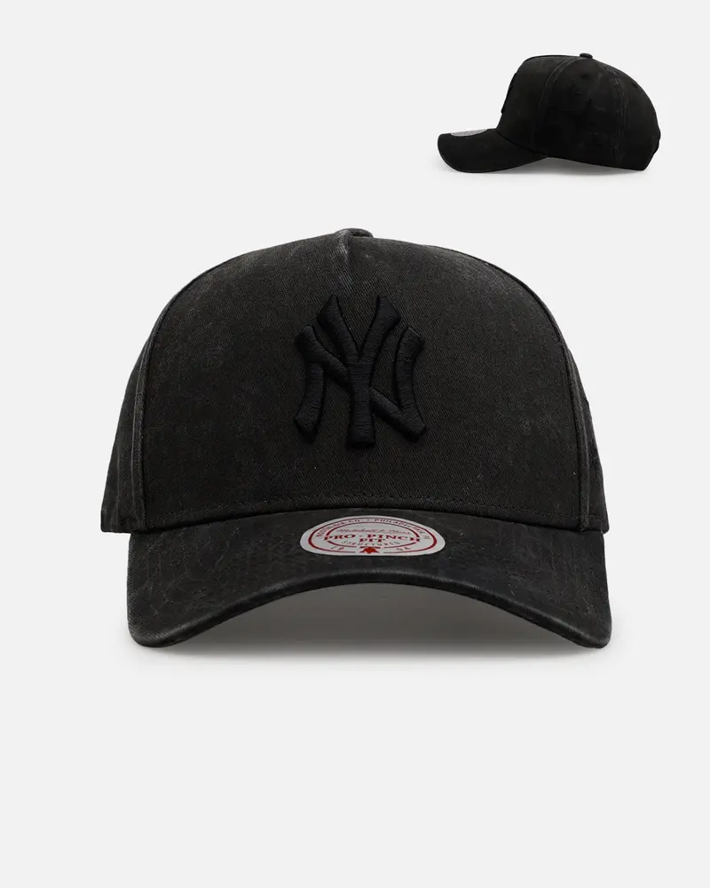 Mitchell & Ness New York Yankees 'Starburst' Pro Pinch Snapback Black 1