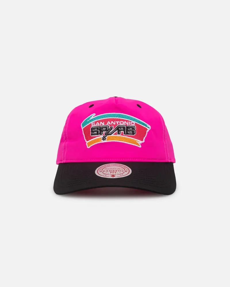 Mitchell & Ness San Antonio Spurs Nylon Deadstock 2-Tone Snapback Neon Pink/Black 1