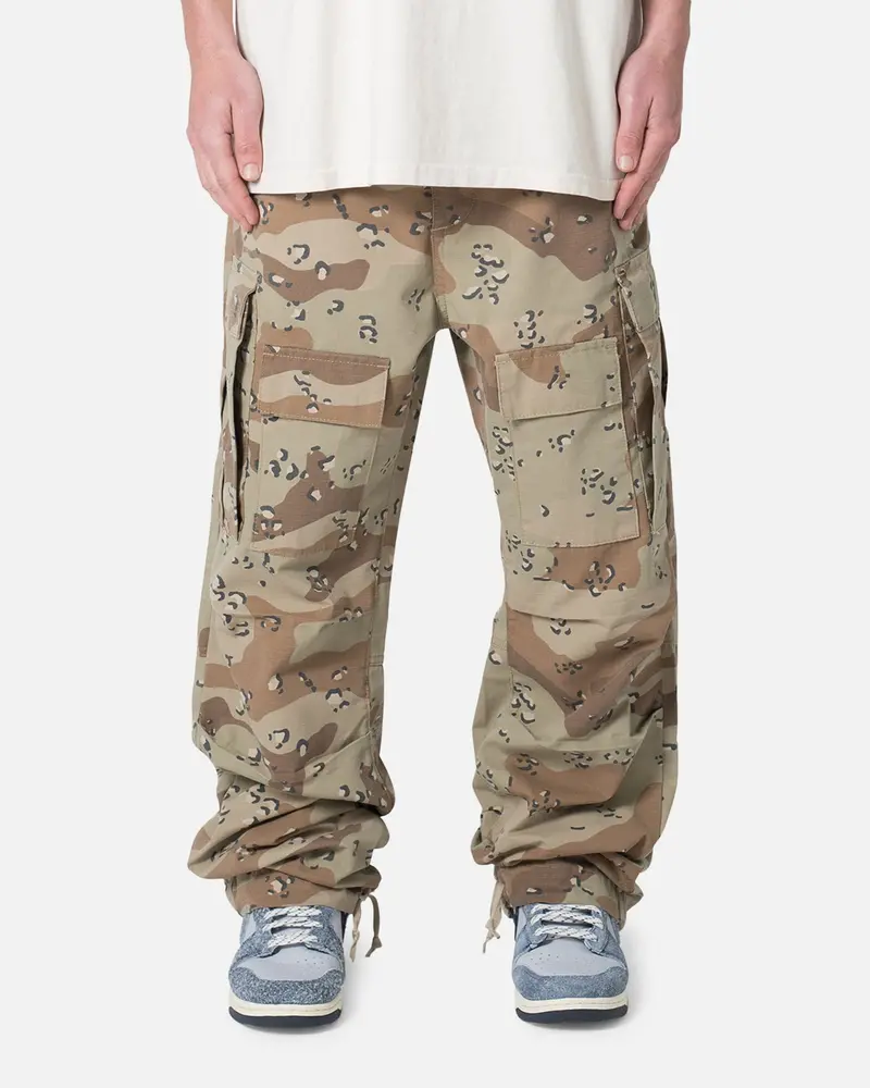 Mnml Ultra Baggy Cargo Pants Desert Camo 1