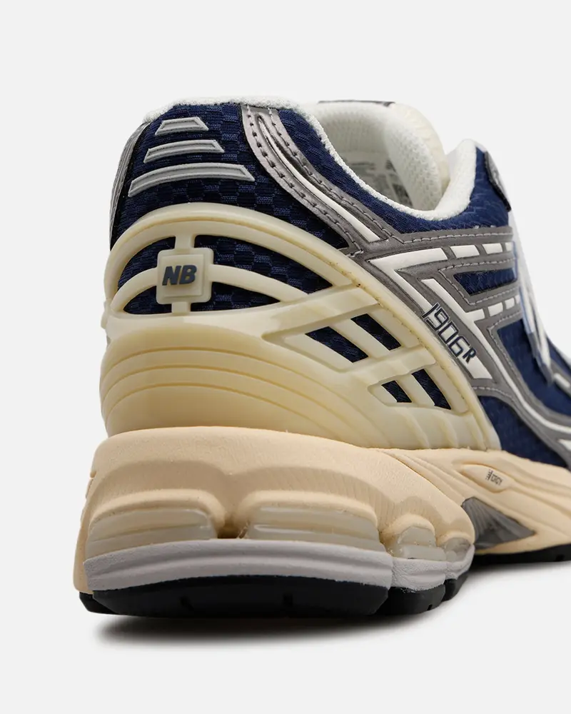 New Balance 1906R Vintage Indigo 10