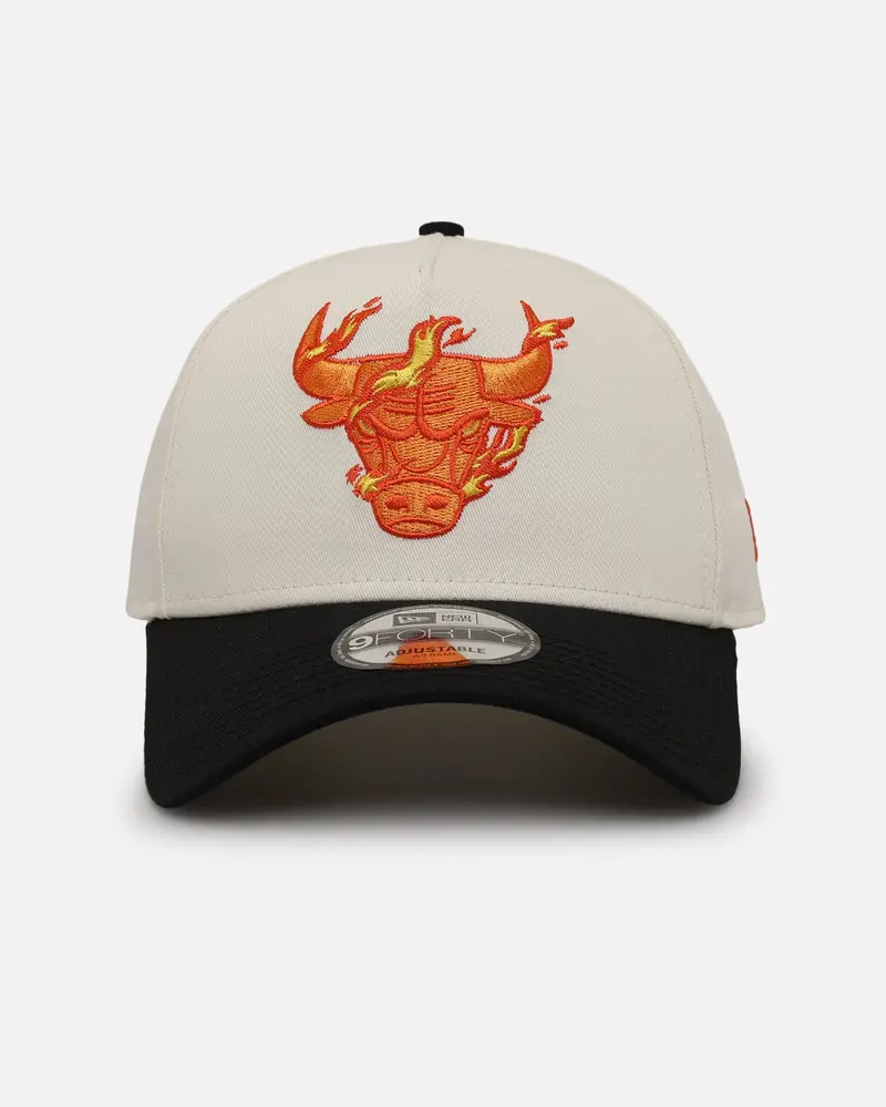 New Era Chicago Bulls 'Flame' 9Forty A-Frame Snapback Chrome White/Black 1