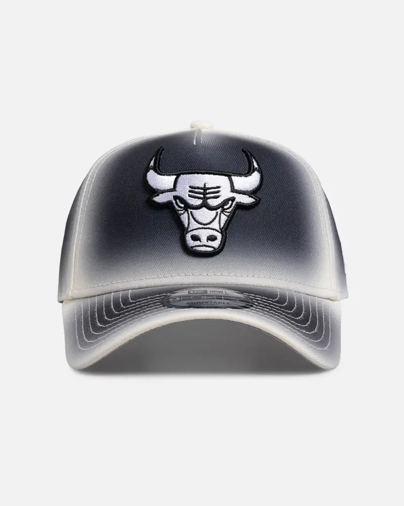 New Era Chicago Bulls 'Gradient Edge Reverse' 9Forty A-Frame Snapback Black/White 1