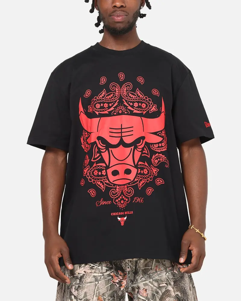 New Era Chicago Bulls Paisley Oversized T-Shirt Black 1