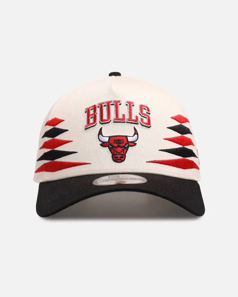 New Era Chicago Bulls 'Regency Crown' 9Forty A-Frame Snapback Chrome White/Black 1