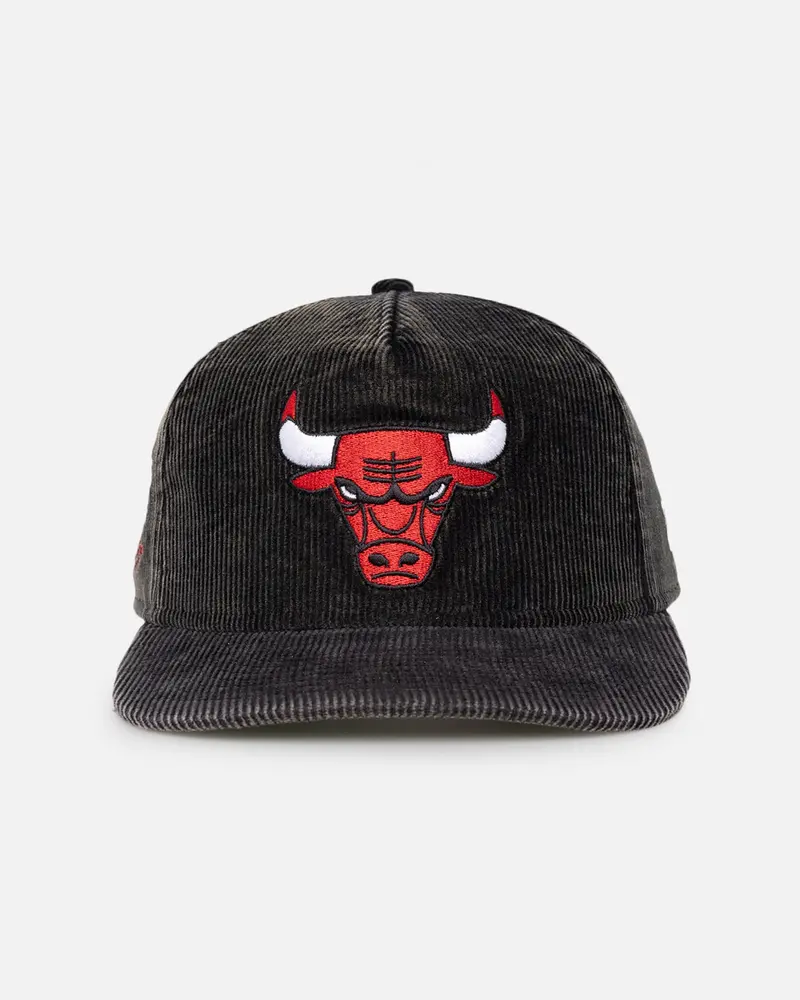 New Era Chicago Bulls 'Washed Corduroy Golfer' Pre-Curved Golfer Snapback Washed Black 1