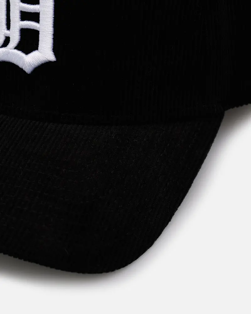 New Era Detroit Tigers 'Black Cord' 9Forty A-Frame Corduroy Snapback Black 2