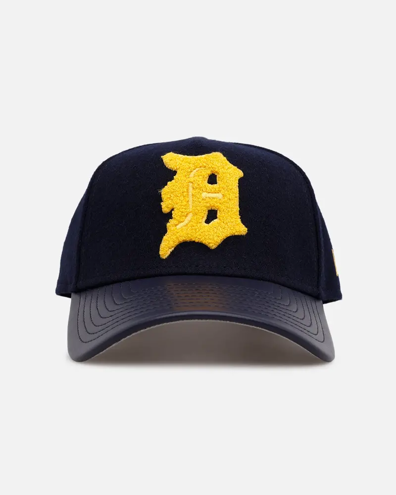 New Era Detroit Tigers 'Varsity' 9Forty A-Frame Strapback Navy 1