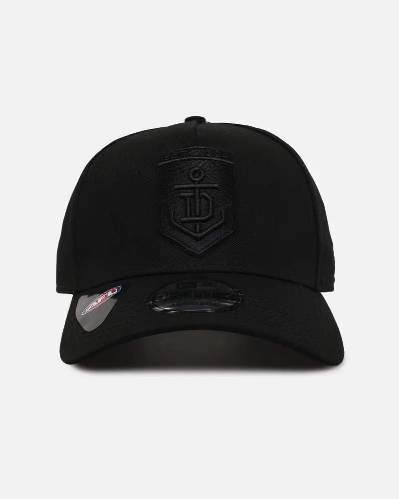 New Era Fremantle Dockers 'Triple Black' 9Forty A-Frame Snapback Black 1