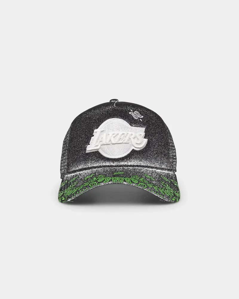 New Era Los Angeles Lakers 'Glow In The Dark' 9Forty A-Frame Trucker Snapback Black/Neon Green 1