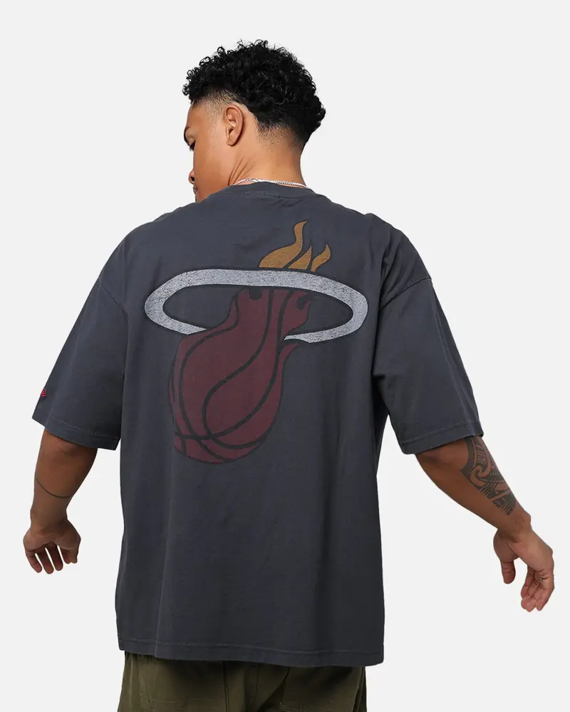 New Era Miami Heat Oversized T-Shirt Black 1