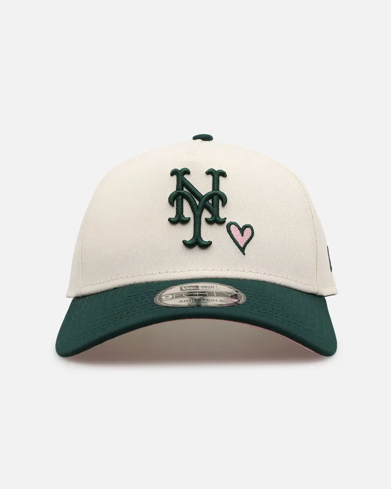 New Era New York Mets 'Pink Satin Hearts Green' 9Forty A-Frame Snapback Chrome/Dark Green 1