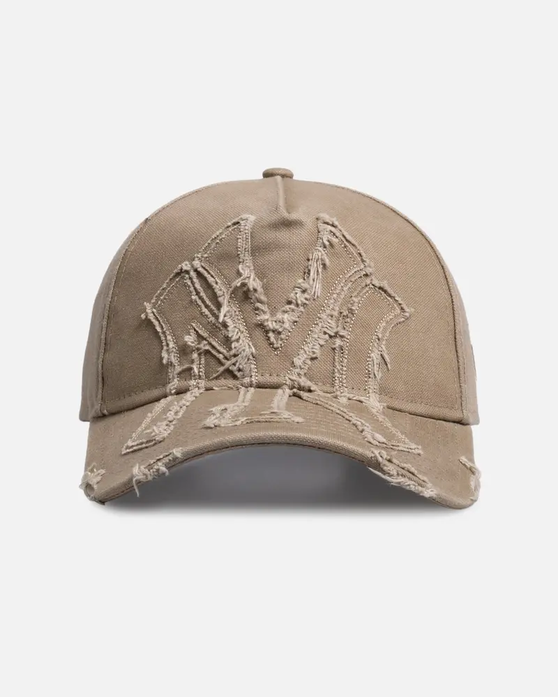 New Era New York Yankees 'Applique Distressed' 9Forty A-Frame Snapback Beige/Khaki 1