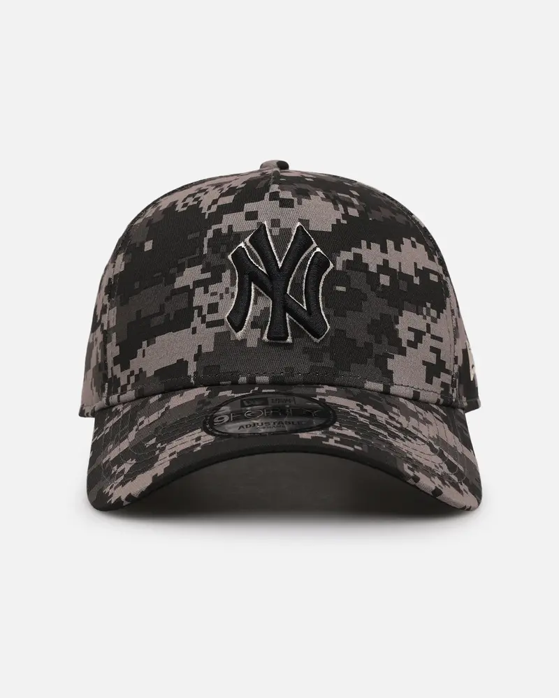 New Era New York Yankees 'Black Digi Camo' 9Forty A-Frame Snapback Black/Grey 1