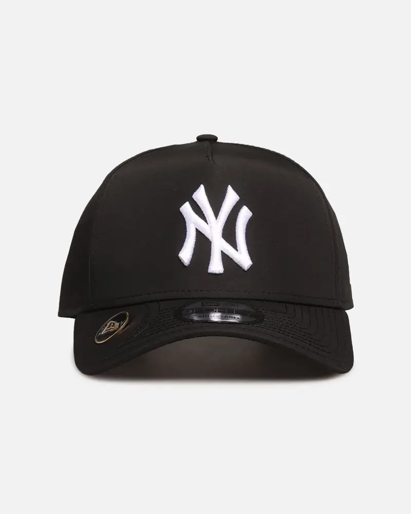 New Era New York Yankees 'Golf Pack Prolite' 9Forty A-Frame Snapback Black 1