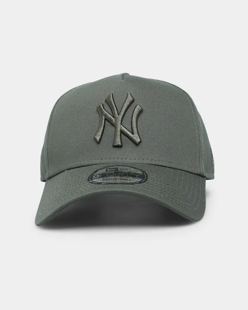 New Era New York Yankees 'Tonal' 9Forty A-Frame Snapback Olive 1