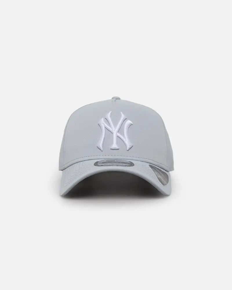 New Era New York Yankees 'Water Reactive' 9Forty A-Frame Snapback Grey 2