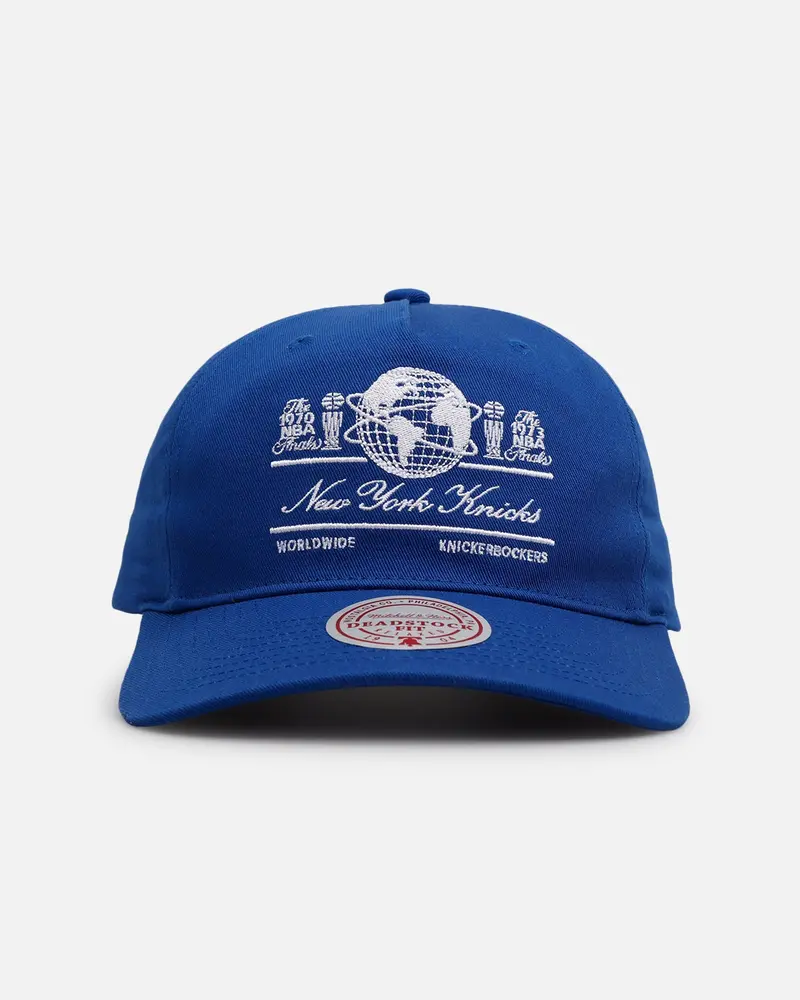New York Knicks ‘Worldwide’ Deadstock Snapback 1
