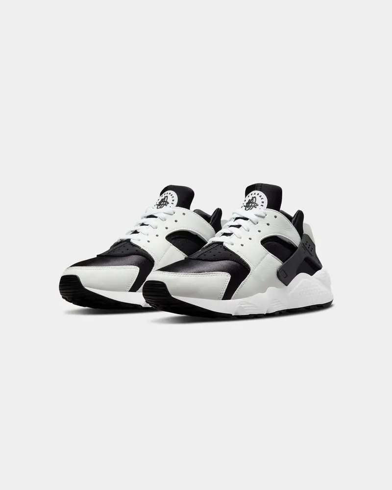 Nike Air Huarache Black/White 2