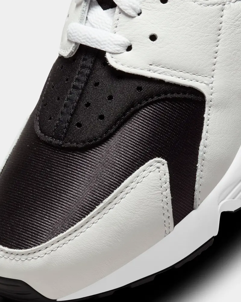 Nike Air Huarache Black/White 6