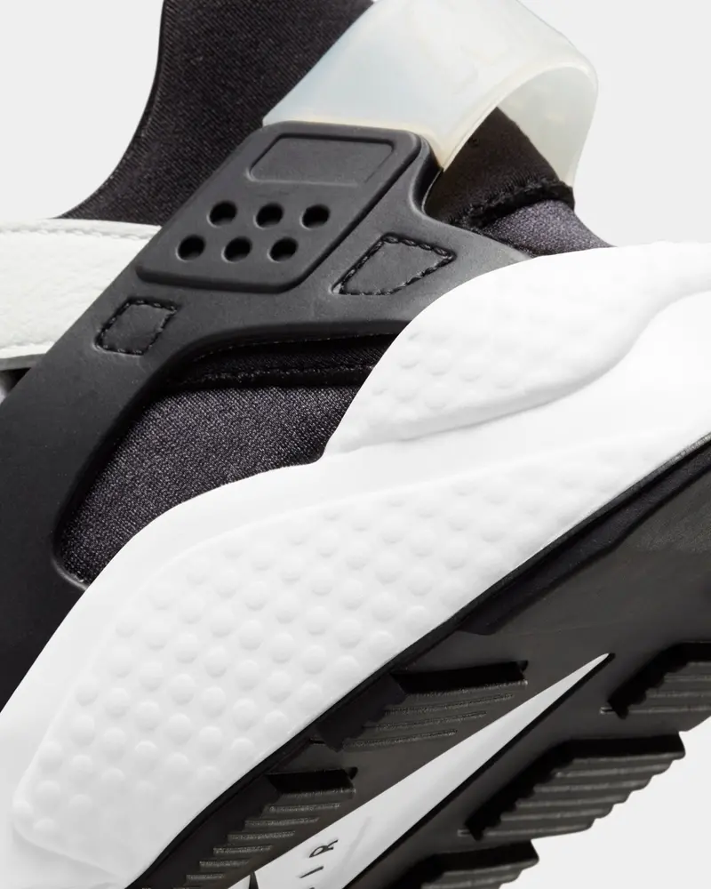 Nike Air Huarache Black/White 8