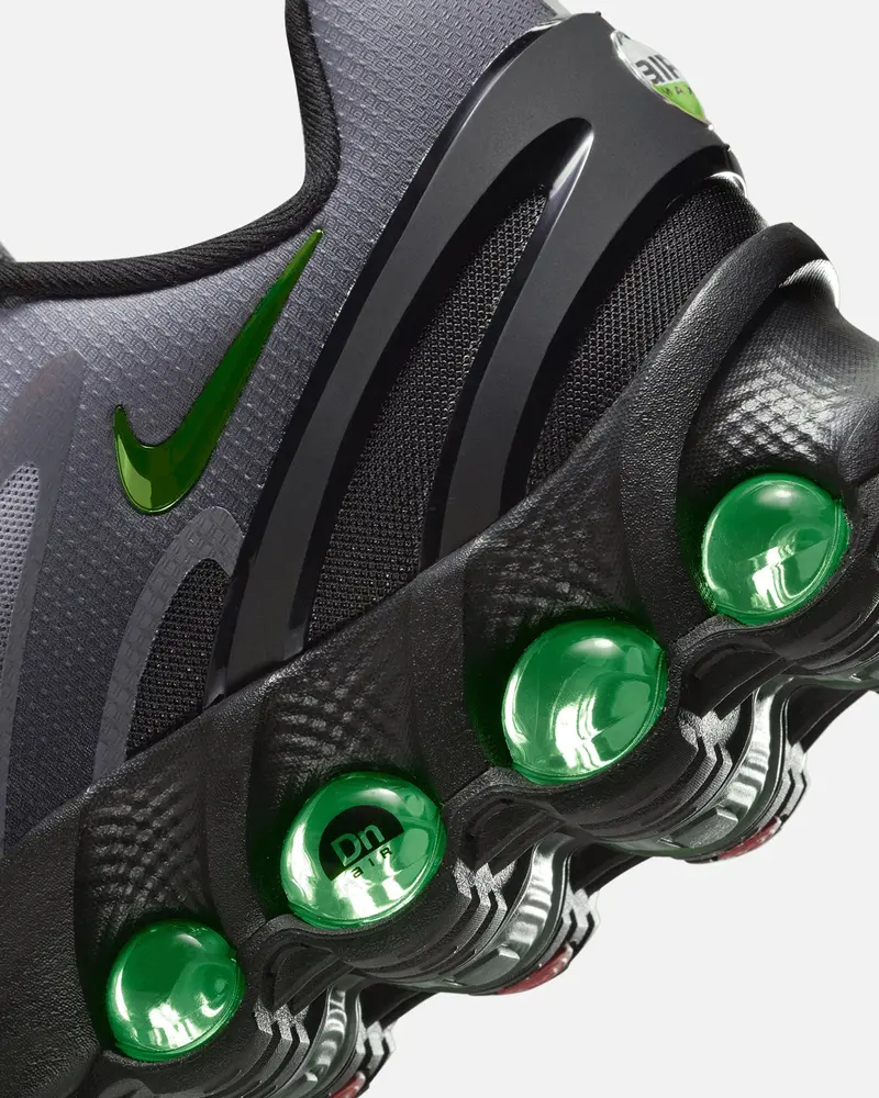 Nike Air Max Dn8 "Black Volt" Black/Yellow 8