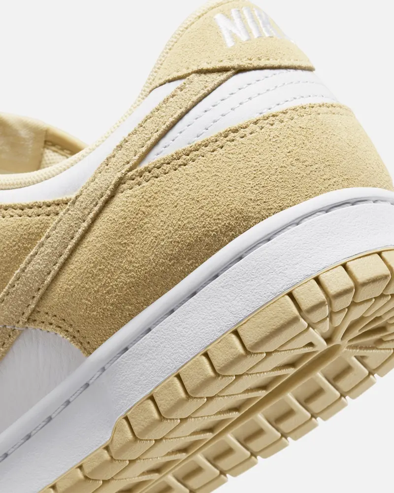 Nike Dunk Low Retro Se 'Team Gold Suede' White/Gold 8